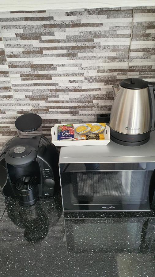 Апартаменти Fim Apartament Хунедоара Екстер'єр фото